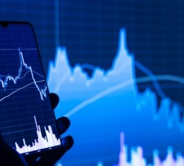 US-China Trade Truce Eases Tariffs, Secures Rare Earth Supplies and Revives Soybean Orders