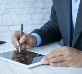 U.S. Factory Sector Returns to Growth as ISM Index Hits 52.6 in January