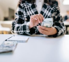 Bank of Japan Keeps Key Rate Unchanged in First Policy Meeting Under Prime Minister Takaichi