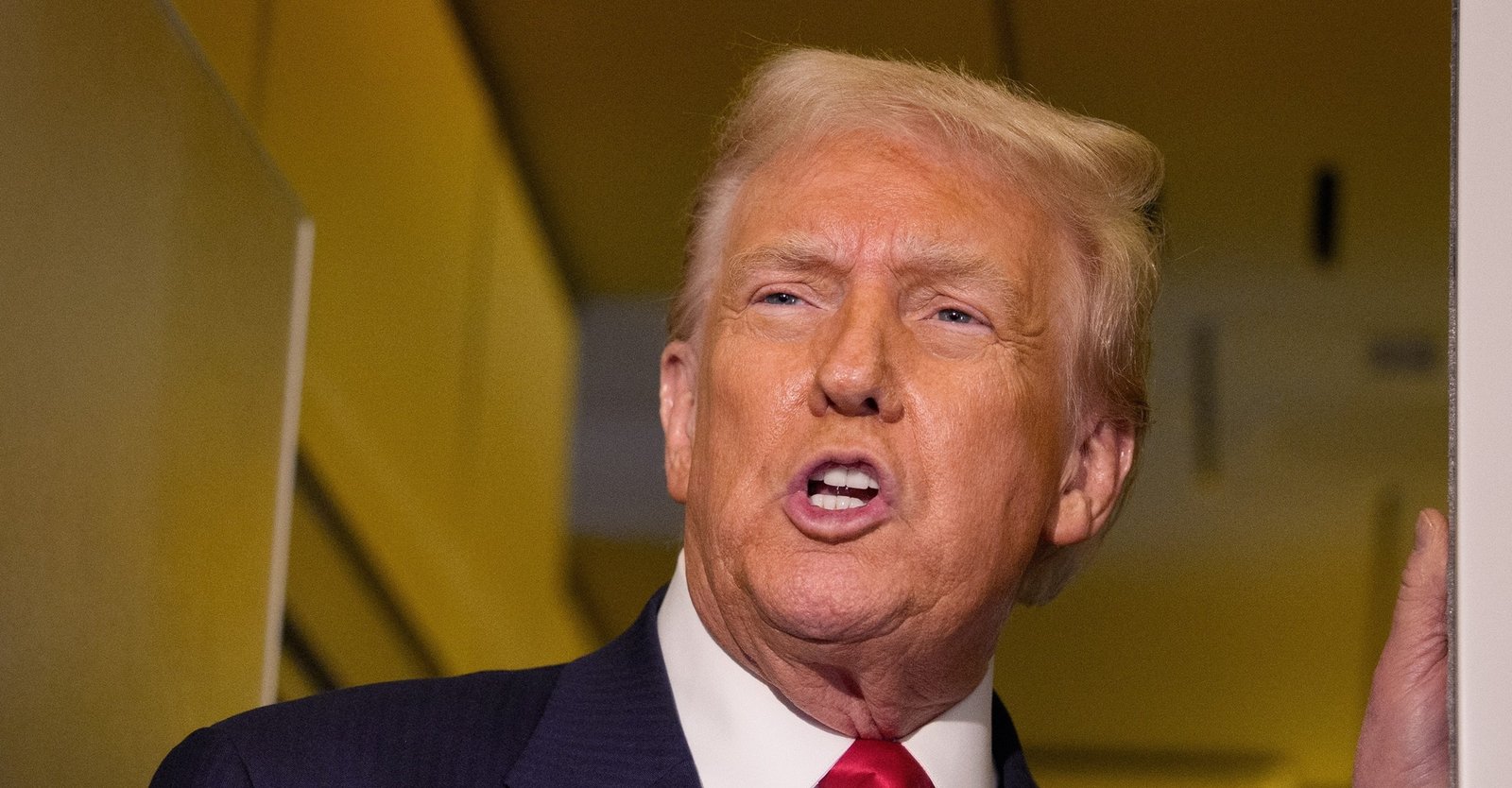 Trump Warns Nigeria of Aid Cut and Possible Military Action Over Attacks on Christians - Imagem do artigo original