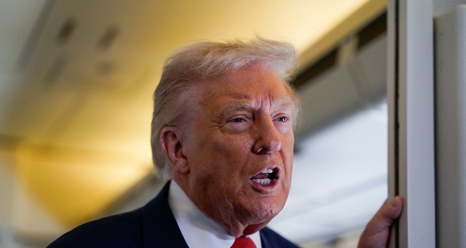 Majority of Americans See Nation on Wrong Track and Fault Trump for Inflation, Ipsos Poll Shows - Imagem do artigo original