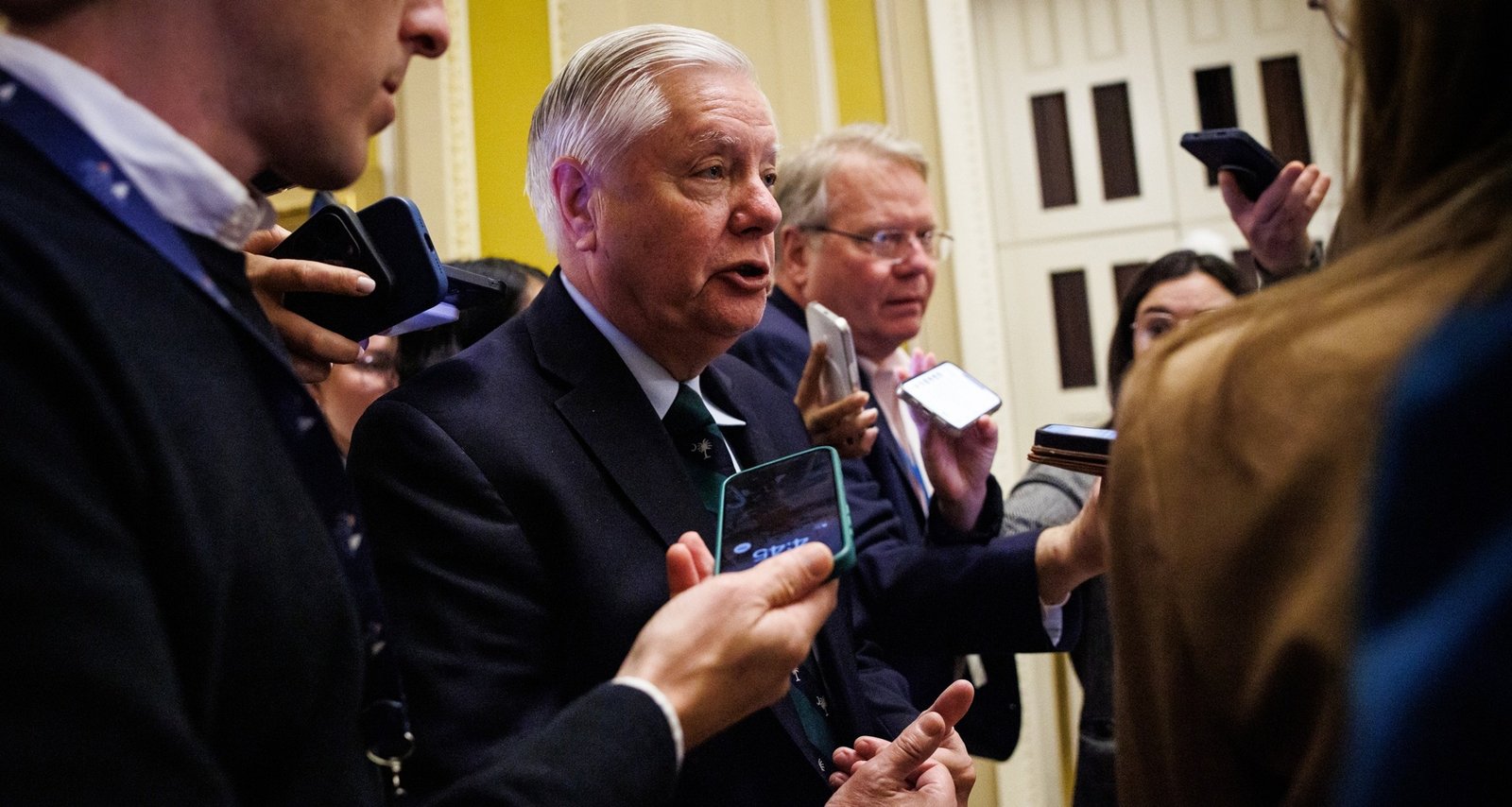 Senate Deadlock Enters 38th Day as GOP Rejects Democratic Offer Tied to ACA Tax Credits - Imagem do artigo original