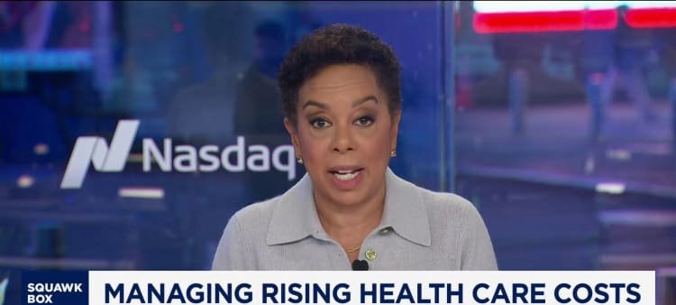 Rising Health Insurance Expenses Spur Year-End Strategies to Trim Medical Bills - Imagem do artigo original