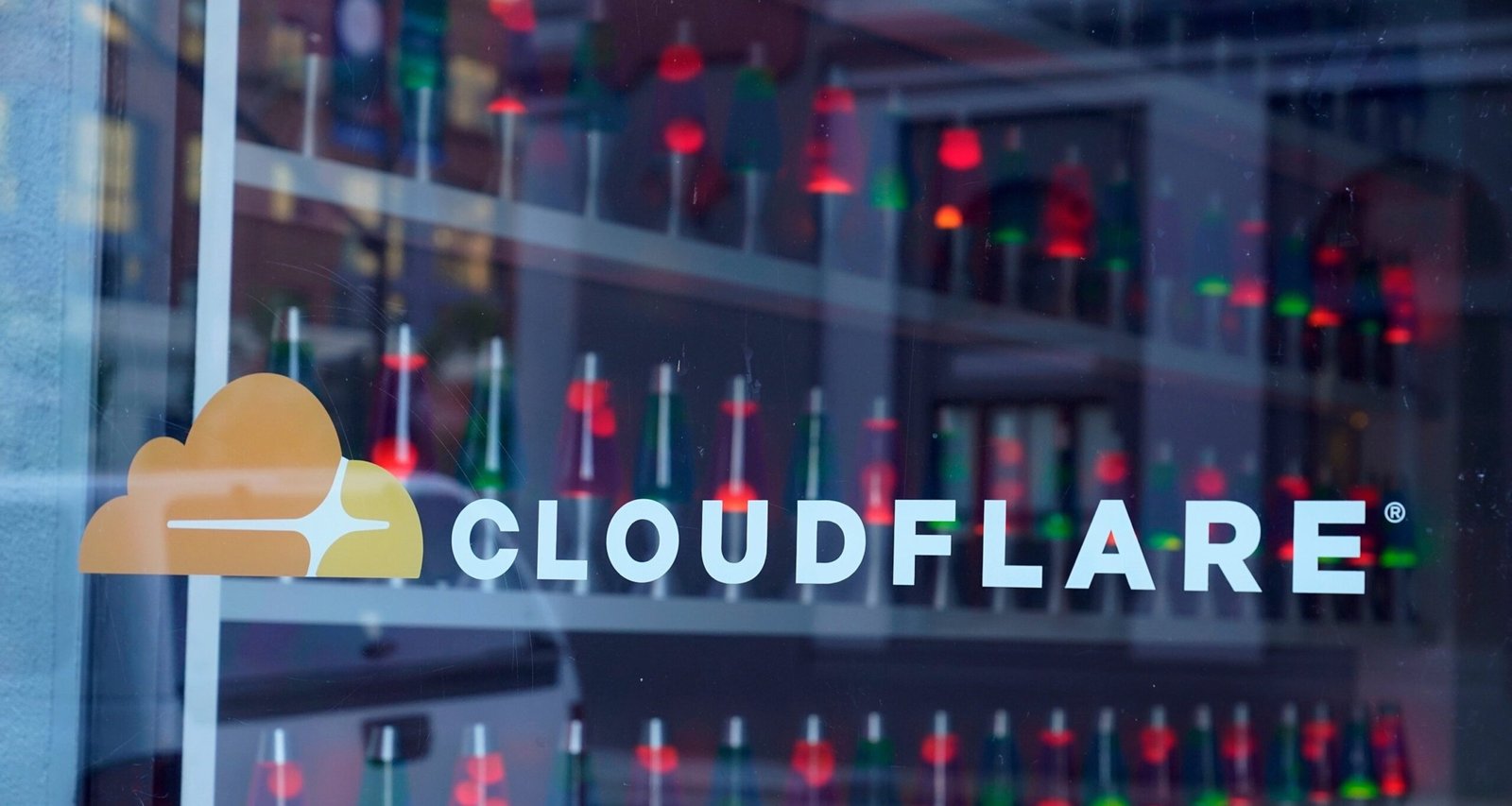 Cloudflare Network Glitch Temporarily Limits Access to X, ChatGPT and Other Sites - Imagem do artigo original