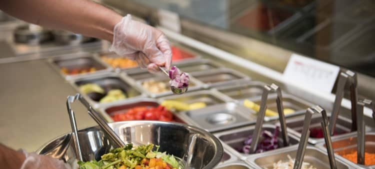 Fast-Casual Bowl Chains Face Slowing Traffic as Young Diners Pull Back - Imagem do artigo original