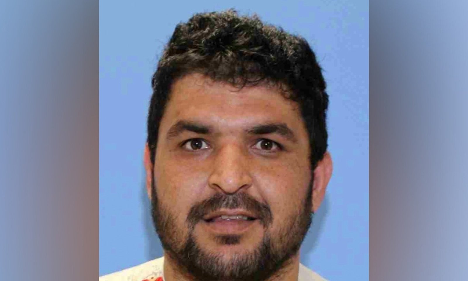 Afghan National Charged With Murder After Washington, D.C. Shooting of Two National Guard Members - Imagem do artigo original