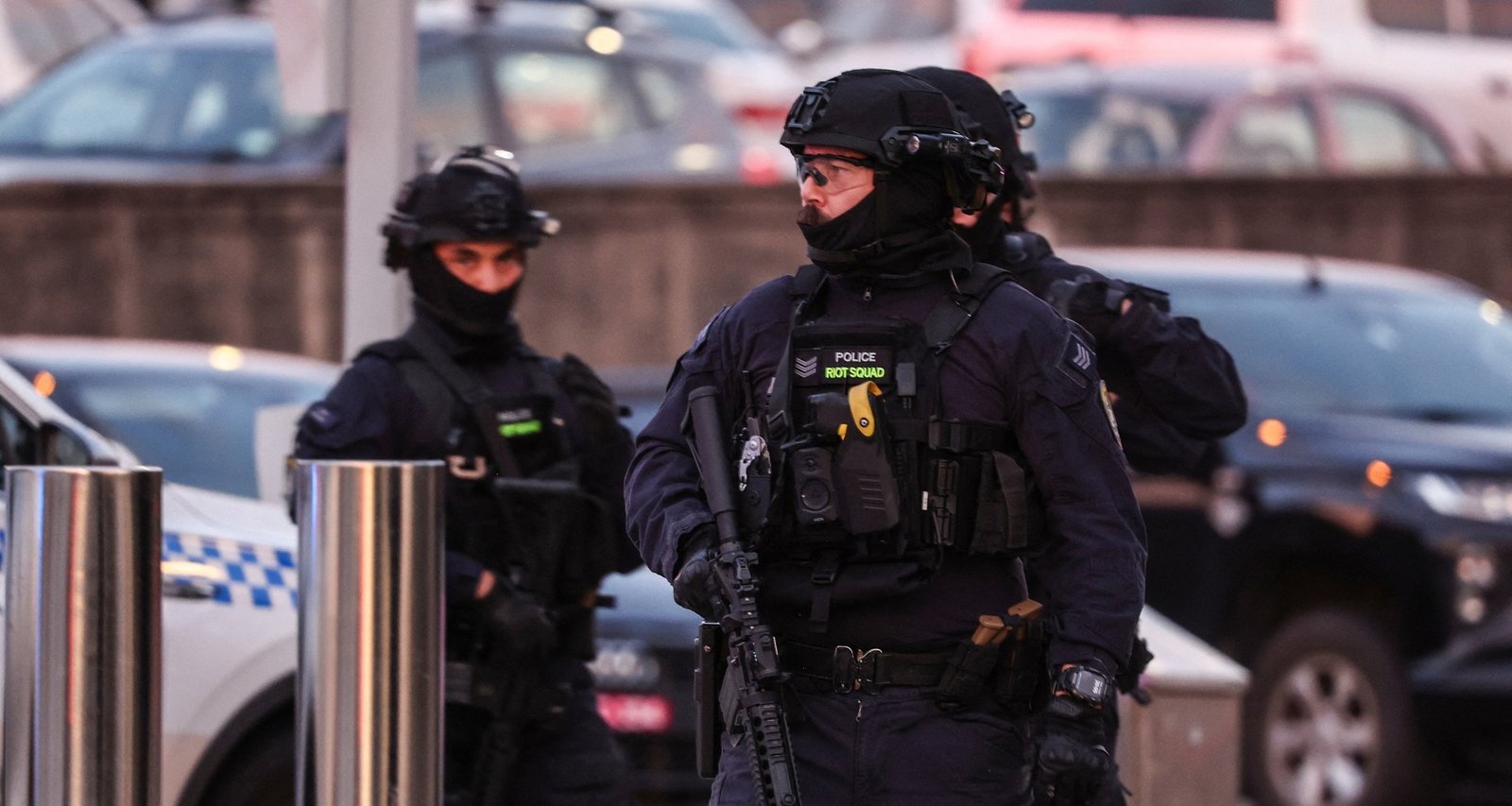 Gunmen Kill at Least 15 at Sydney’s Bondi Beach Hanukkah Event - Imagem do artigo original