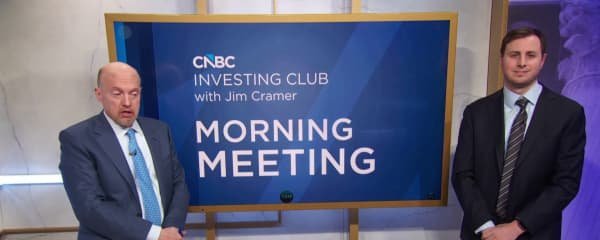 Wall Street Rises on Tame Inflation Data; Eli Lilly Sees Trial Success and Nike Awaits Earnings - Imagem do artigo original