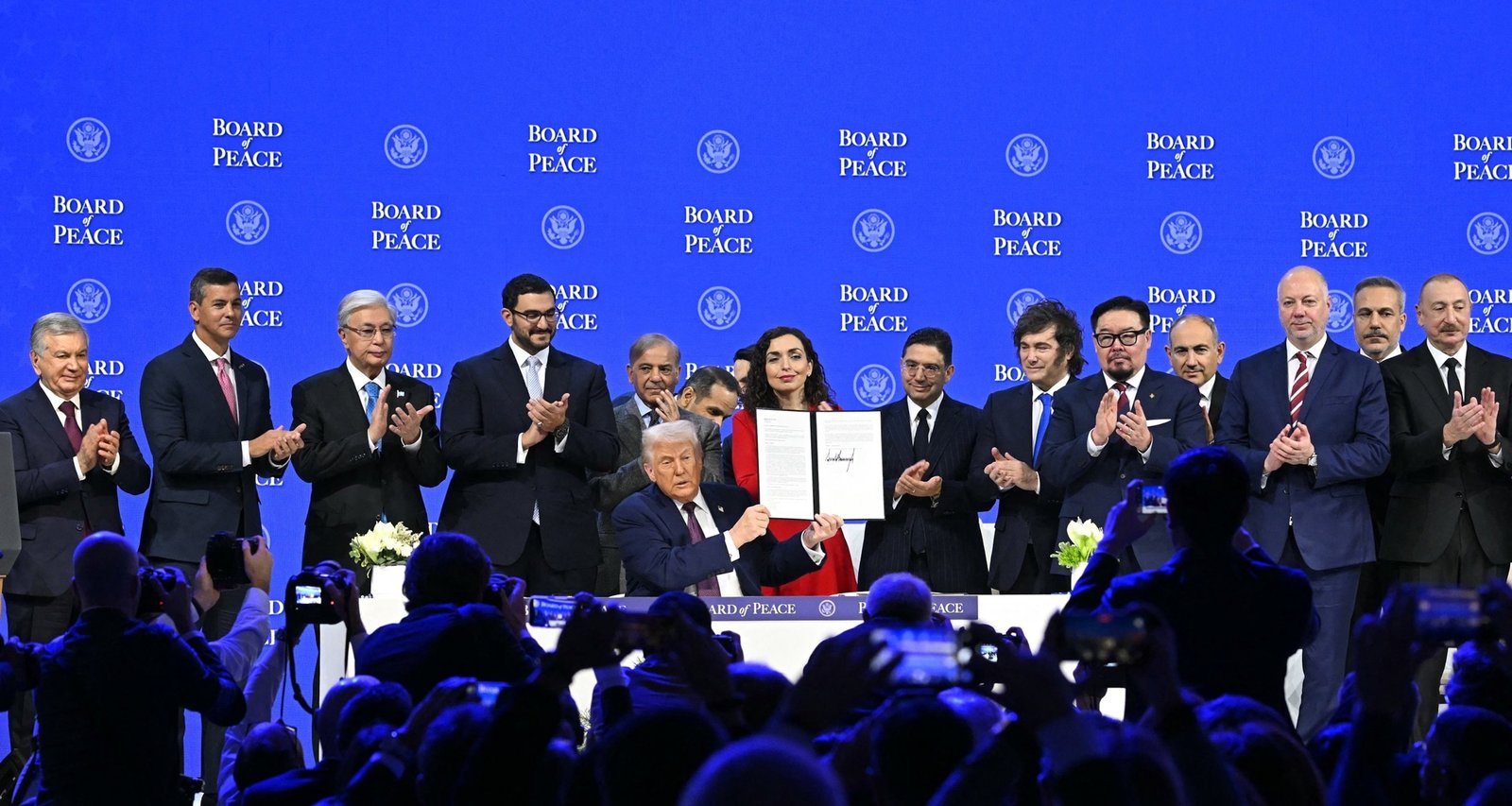 Trump Unveils “Board of Peace” in Davos as Europe Holds Back - Imagem do artigo original