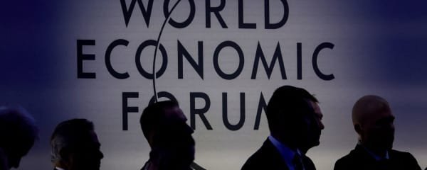 Wall Street Ends Volatile Week Lower After Tariff Scare and Mixed Earnings - Imagem do artigo original