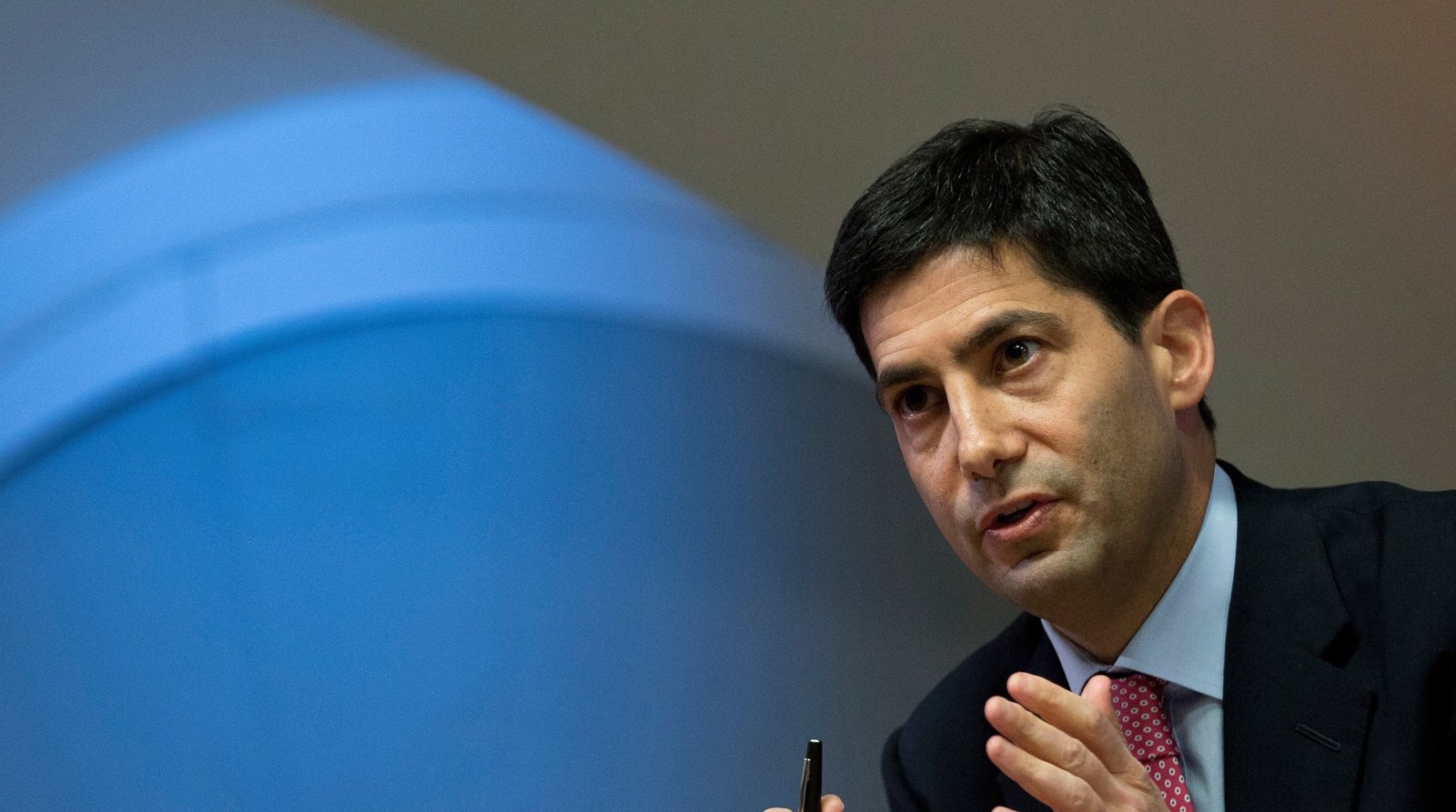 Trump Selects Former Fed Governor Kevin Warsh to Lead Central Bank Amid Political Pushback - Imagem do artigo original