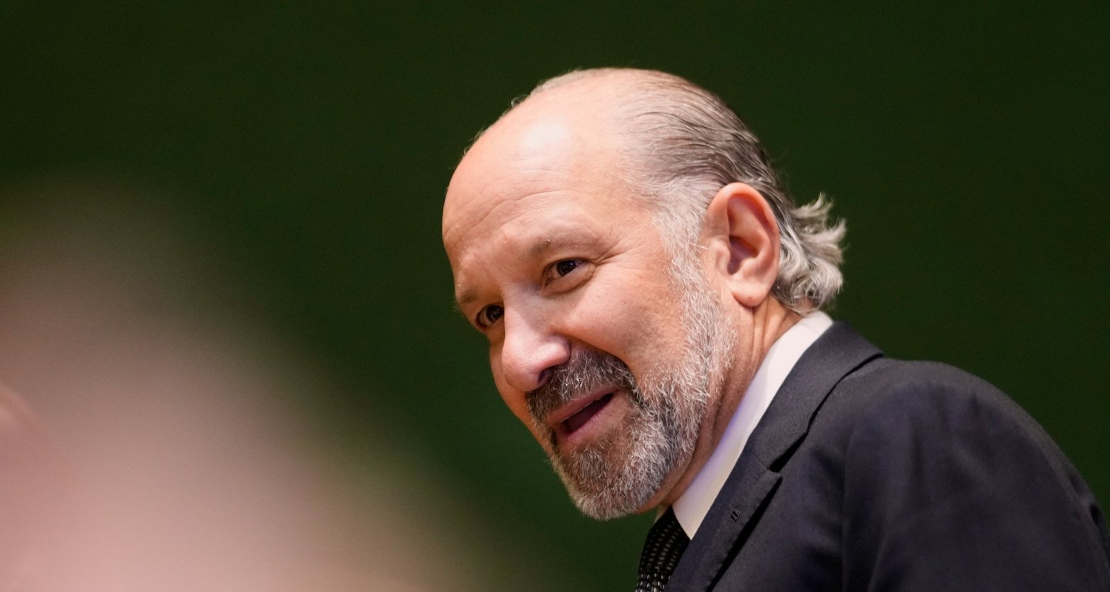 Newly released DOJ files link Commerce Secretary Howard Lutnick and former Prince Andrew to Jeffrey Epstein communications - Imagem do artigo original