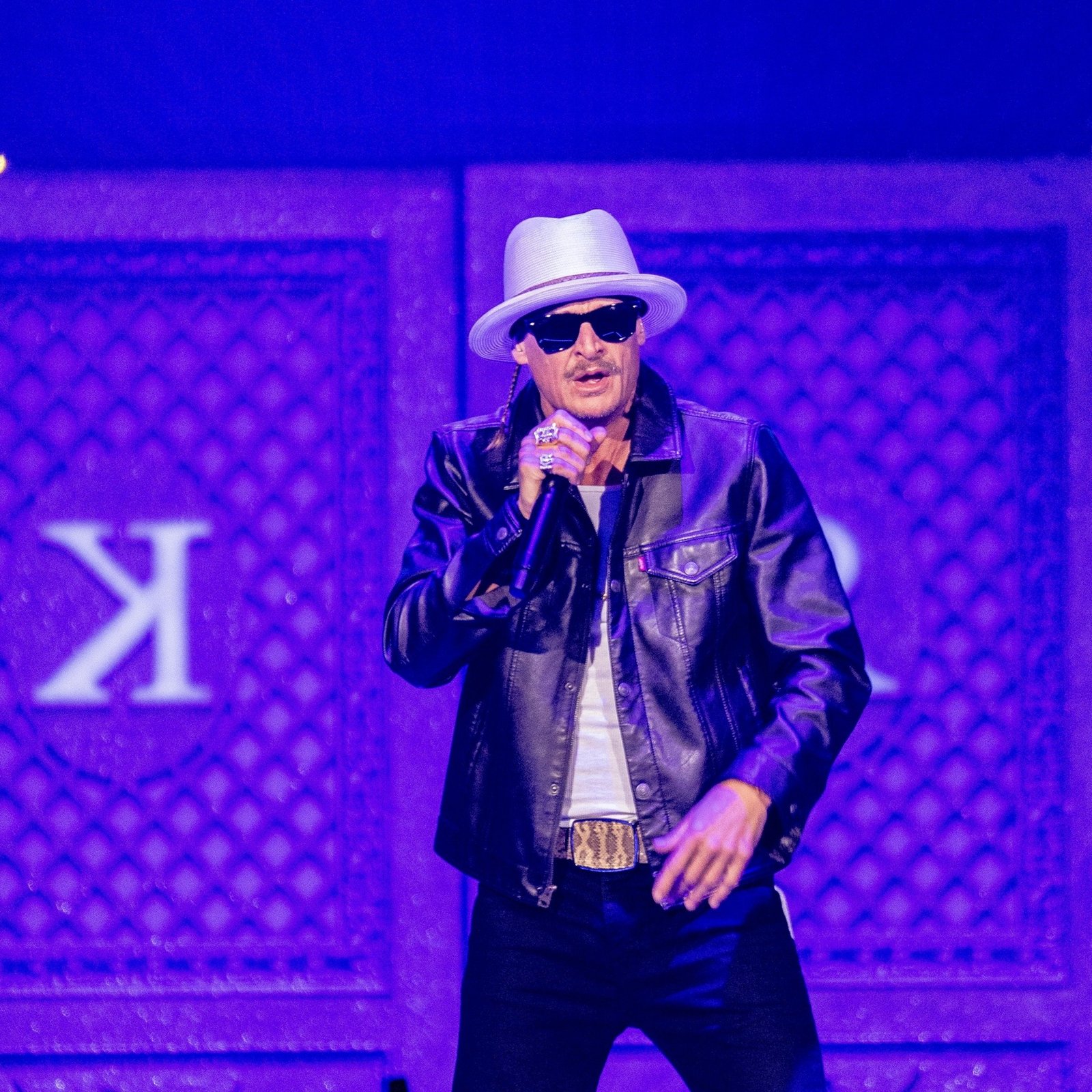 Kid Rock Leads Turning Point USA’s Parallel Super Bowl Halftime Stream - Imagem do artigo original