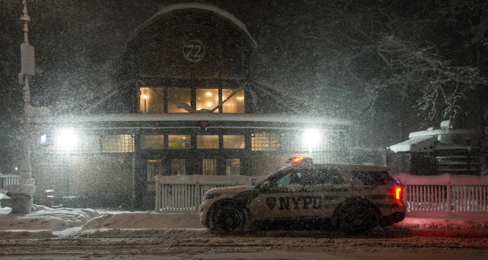 Fierce Nor’easter Slams Northeast With Heavy Snow, High Winds and Widespread Disruptions - Imagem do artigo original