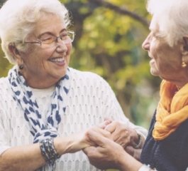 Close Friendships Tied to Longevity and Well-Being, Research Indicates