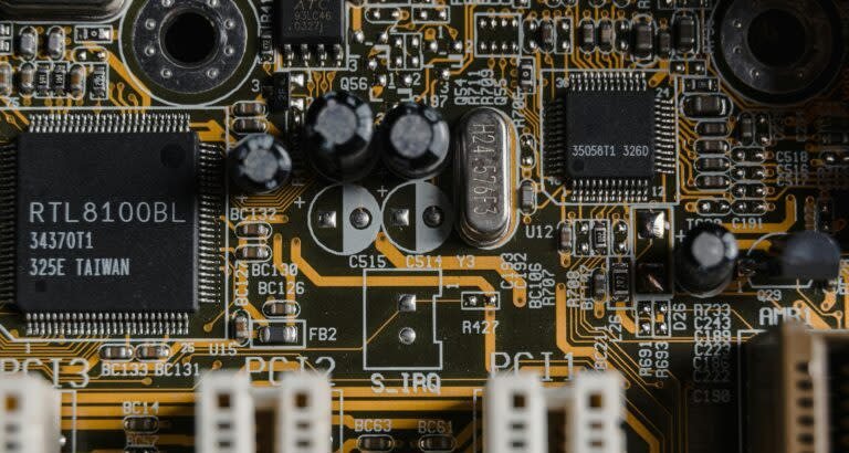 AXT Inc. Hits Record Share Price as First-Quarter Optimism Lifts Semiconductor Stock - Imagem do artigo original