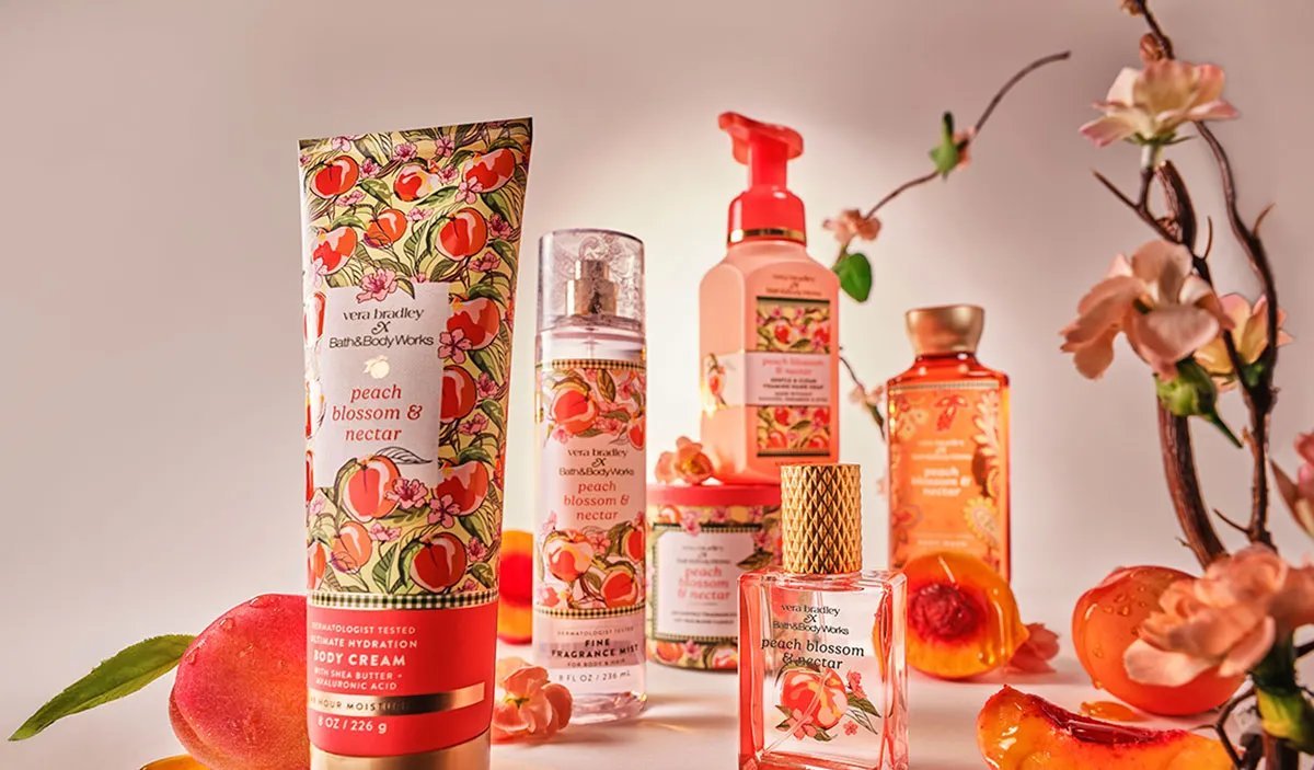 Bath & Body Works Partners With Vera Bradley on Limited-Edition Mother’s Day Line - Imagem do artigo
