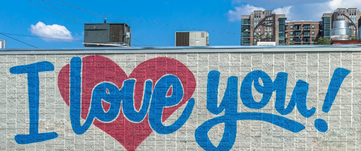 Survey Finds Gen-Z Men Less Willing Than Boomers to Say “I Love You” to Friends - Imagem do artigo