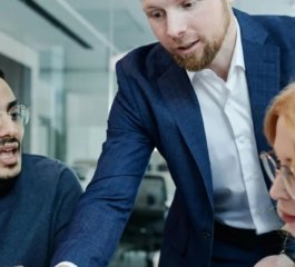 Leadership Success Hinges on Context and Self-Awareness, Not Fixed Personality Traits