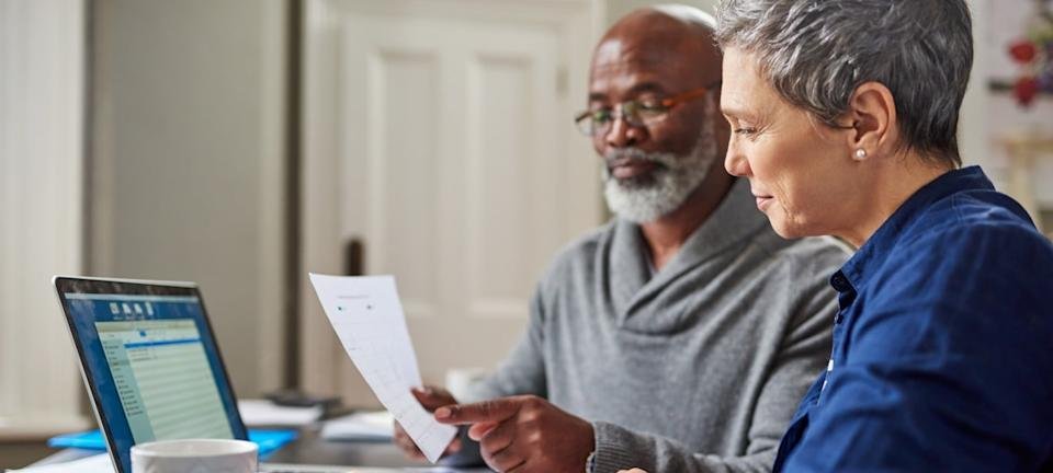 Bracket Smoothing Helps 401(k) Holders Avoid High Tax Cliffs in Retirement - Imagem do artigo original